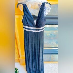 R&M Richard’s Elegant Navy Metallic Gown with Silver Beaded accents  Size 6